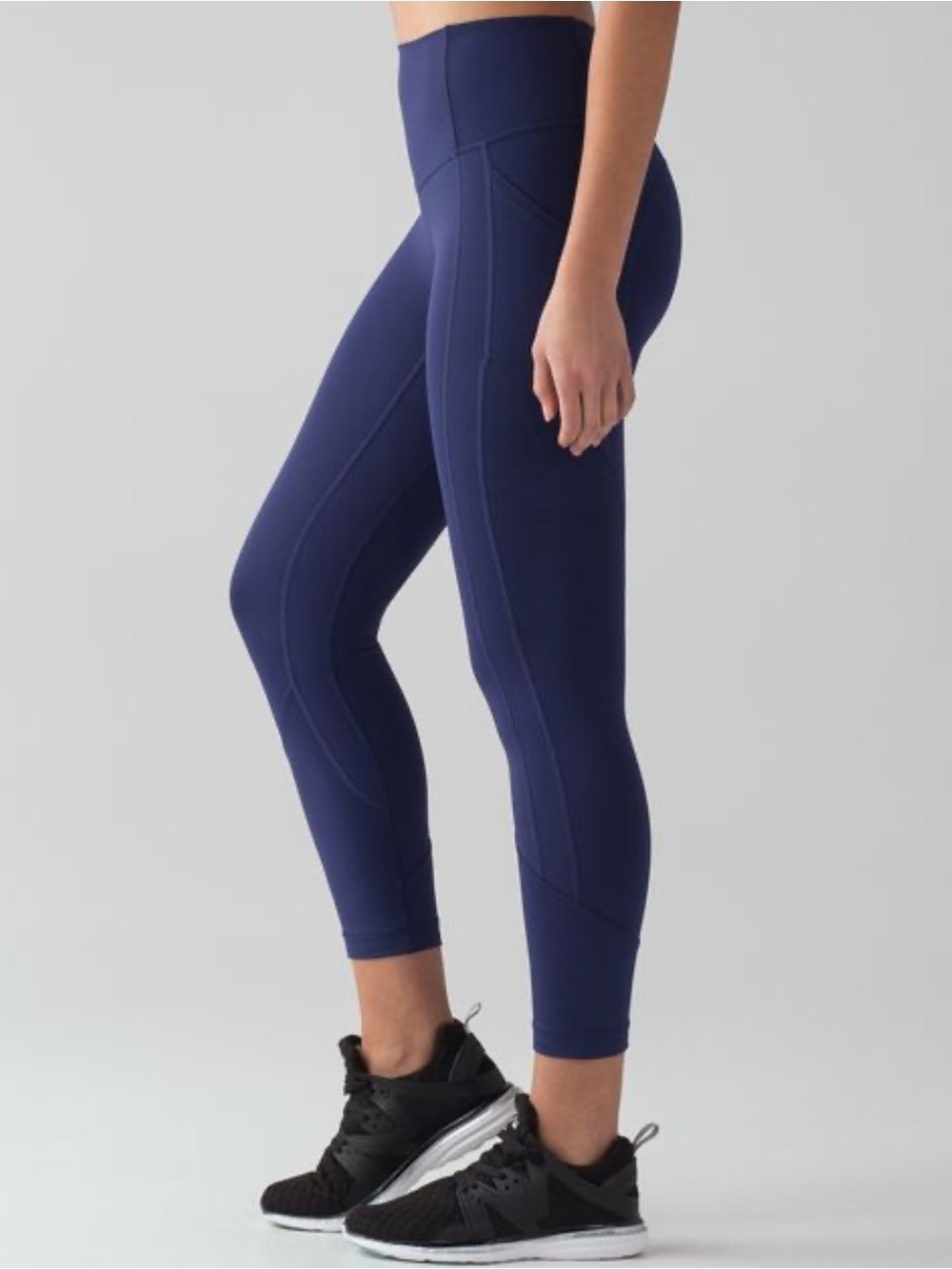 Lululemon All The Right Places Crop II 23”
Colour: Midnight Navy
Size 4